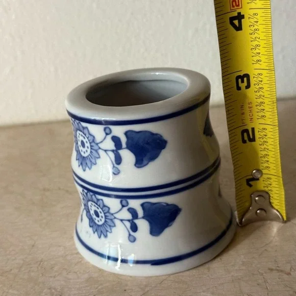Vintage Japanese Blue & White Porcelain Brush Holder Candle Stand bamboo holder‎ - Picture 2 of 6